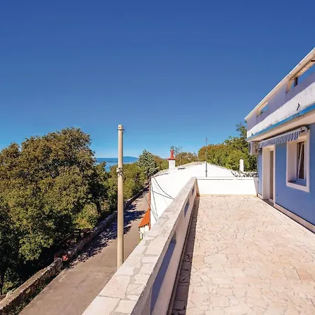 Lejlighed 2 Bedroom Beautiful In Klenovica