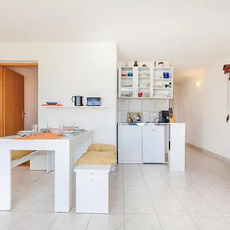 2 Bedroom Beautiful In * Klenovica