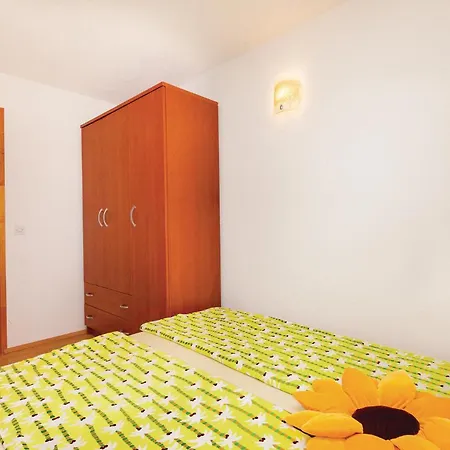 דירה Gorgeous In With Kitchen *
