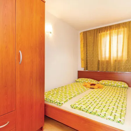 2 Bedroom Beautiful In Appartement *